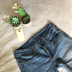 American Eagle Blue ankle jeans size 6